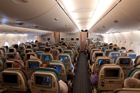 singapore airlines economy class a380